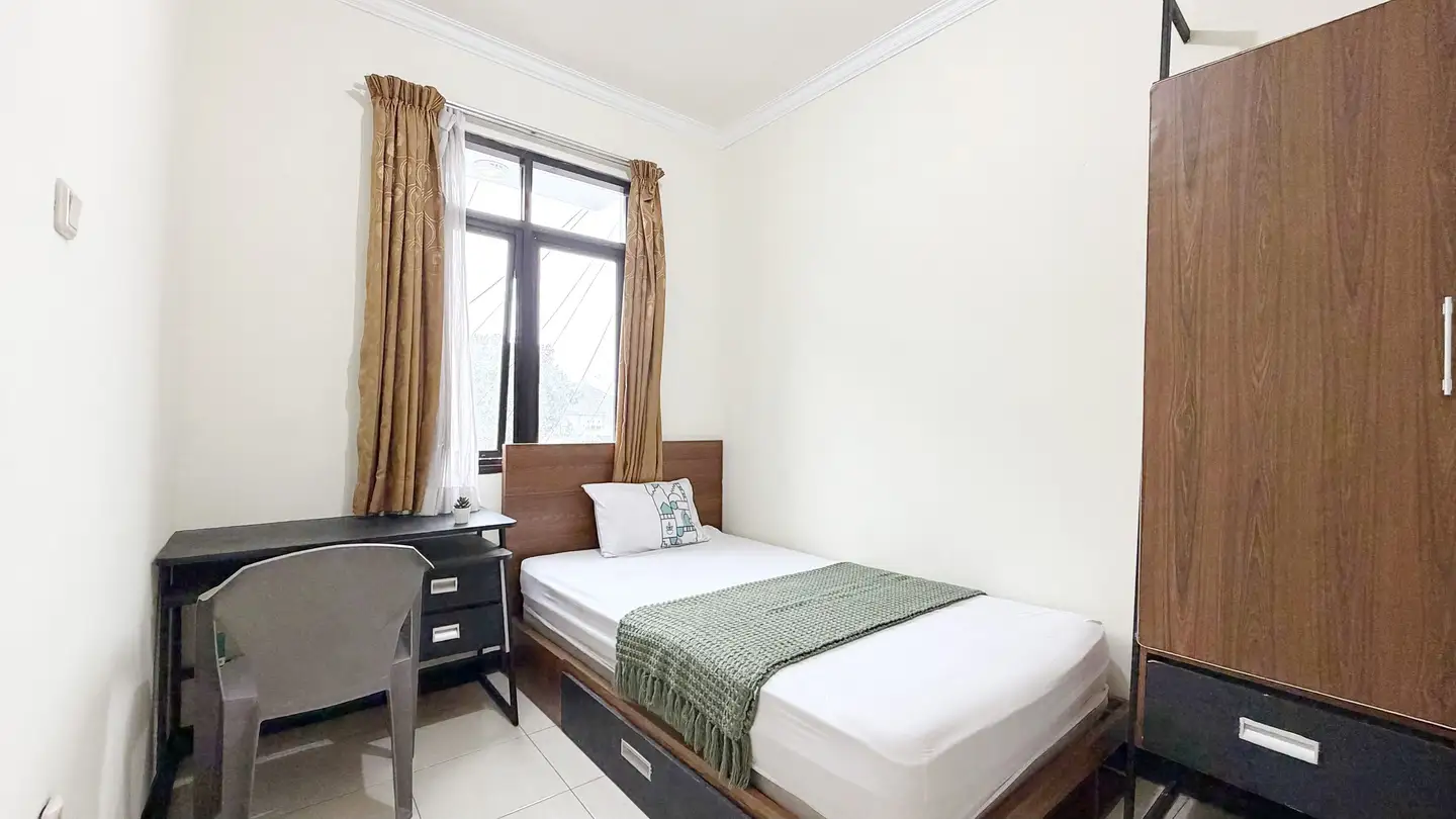 Kamar 1-B